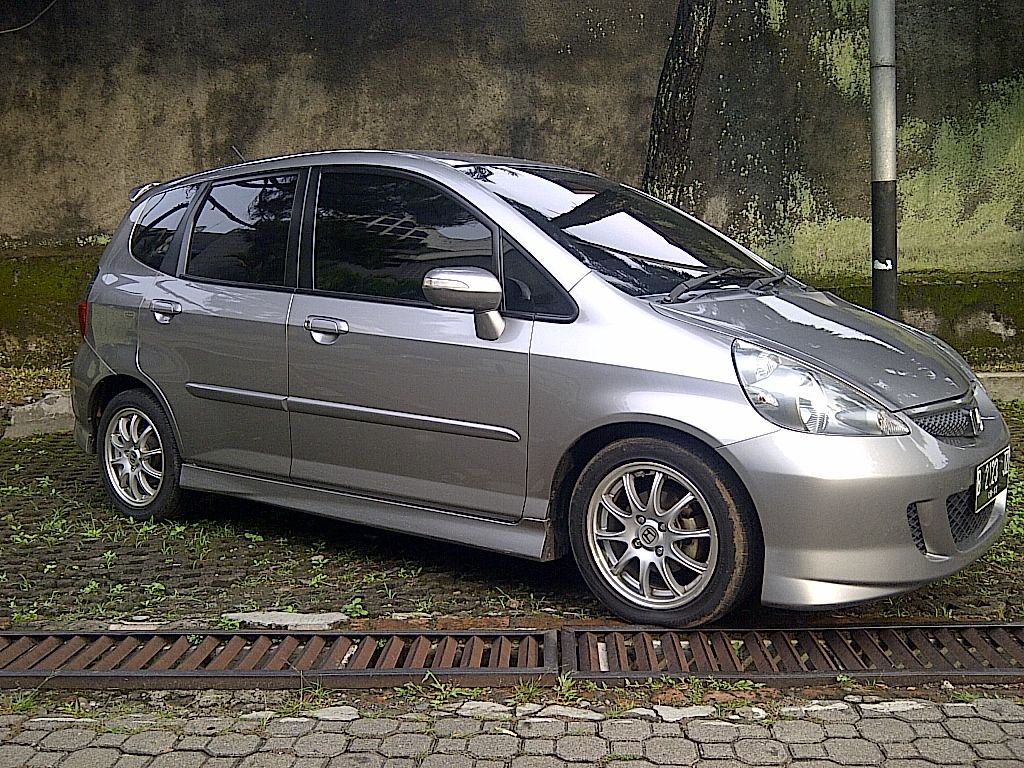 WTS HONDA JAZZ VTEC MATIC ABS AIRBAG 2007 SILVERSTONE