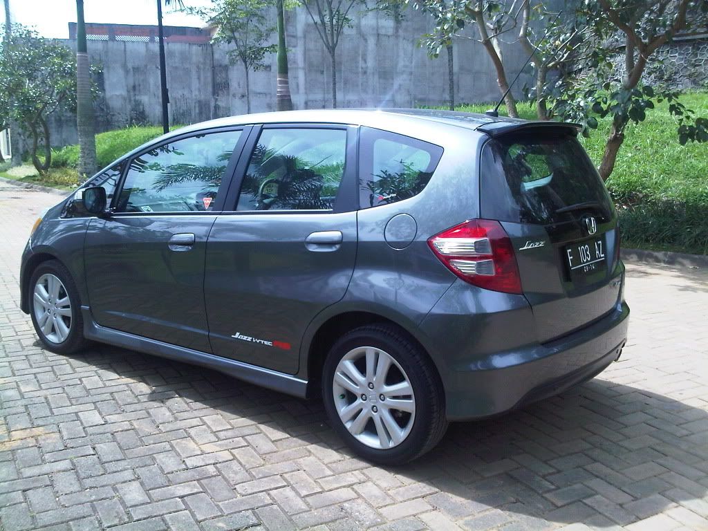 JUAL JAZZ RS MATIC 2009 LOW KM GOOD CONDITION