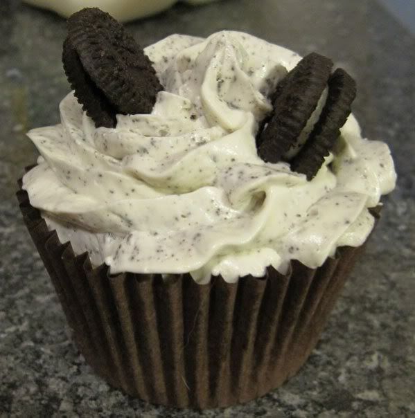 Oreo Cupcake Pictures, Images and Photos